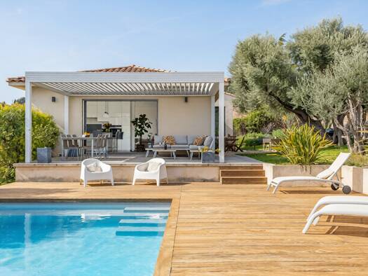 Einfamilienhaus zum Kauf 1.260.000 € 154,3 m² 1.066 m² Grundstück Ollioules 83190