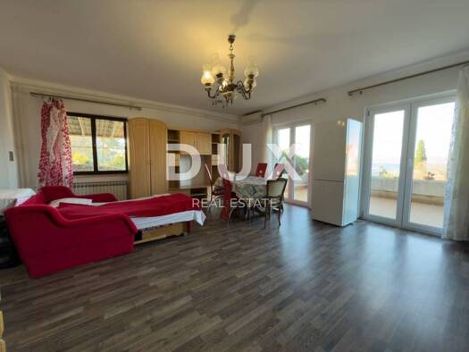 Haus zur Miete 250 € 3 Zimmer 115 m² Novi Vinodolski