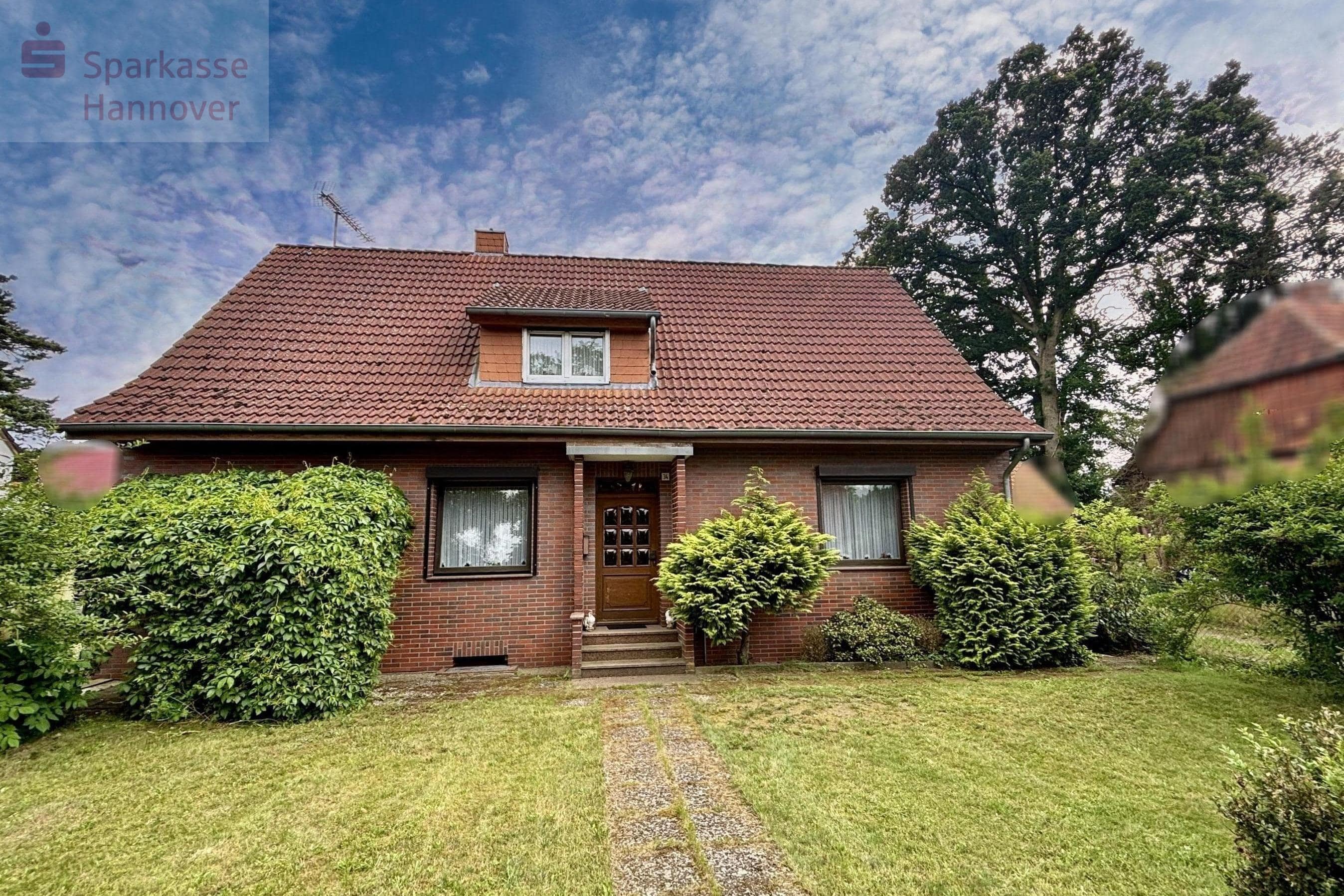 Einfamilienhaus zum Kauf 399.000 € 6 Zimmer 151,3 m²<br/>Wohnfläche 1.556 m²<br/>Grundstück Fuhrberg Burgwedel 30938