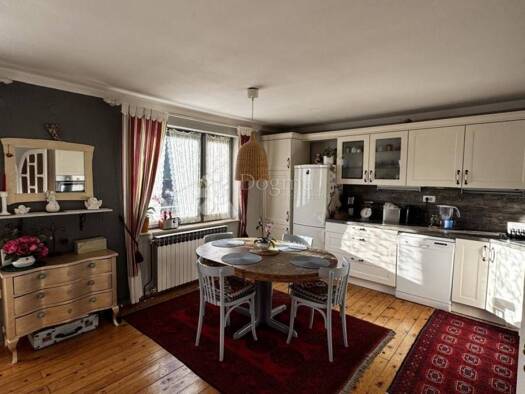 Haus zum Kauf 309.000 € 6 Zimmer 298 m² Branovec, Gornja Dubrava Poljanice - Dubec