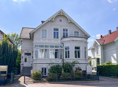 Villa zum Kauf provisionsfrei 1.190.000 € 13 Zimmer 402 m² 601 m² Grundstück Eversten Oldenburg 26122