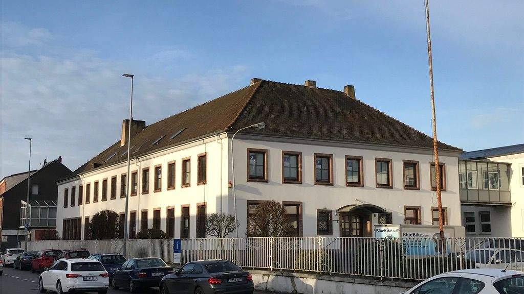 Bürofläche zur Miete provisionsfrei 2.950 € 8,5 Zimmer 350 m² Bürofläche Saarbrücker Straße 8 St. Ingbert Sankt Ingbert 66386