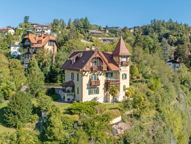 Villa zum Kauf 6 Zimmer 610 m² 2.623 m² Grundstück Elvaser Straße 36 Brixen 39042