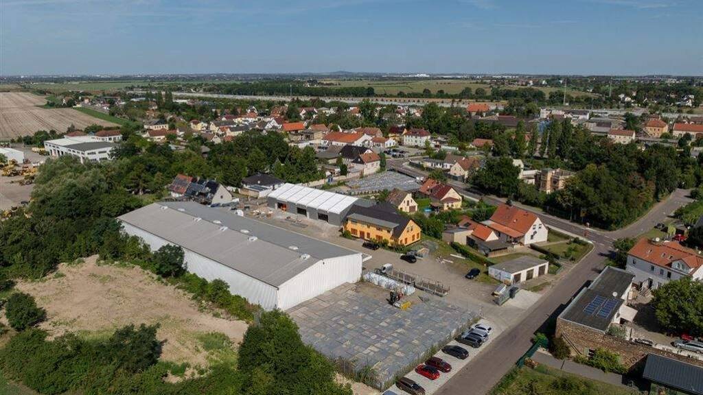 Halle/Industriefläche zur Miete 4.750 € 2.250 m² Lagerfläche Gröbers Kabelsketal 06184
