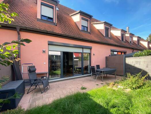 Reihenhaus zum Kauf 600.000 € 4 Zimmer 121 m² 101,6 m² Grundstück frei ab sofort Worzeldorf Nürnberg 90455