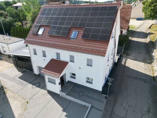 Haus zum Kauf 525.000 € 7 Zimmer 254,7 m² 542 m² Grundstück Kettenacker Gammertingen 72501