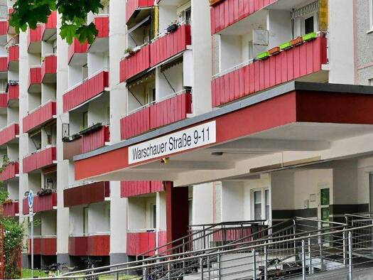 Wohnung zur Miete 324 € 2 Zimmer 43,9 m² 1. Geschoss Warschauer Straße 9 Berliner Platz Erfurt 99089