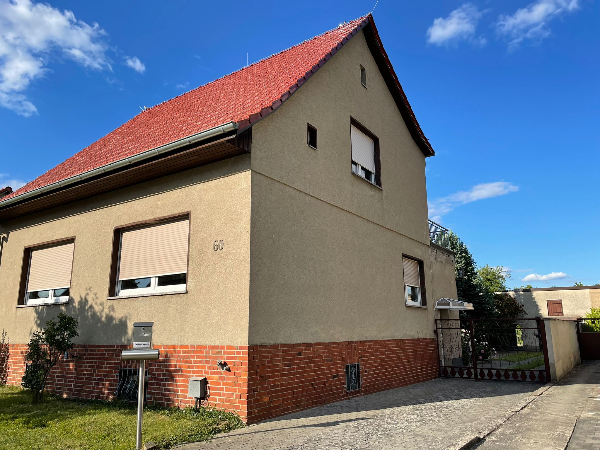 Haus zum Kauf 178.000 € 7 Zimmer 180 m²<br/>Wohnfläche 4.200 m²<br/>Grundstück ab sofort<br/>Verfügbarkeit Groß Breesener Straße 60 Guben Guben 03172