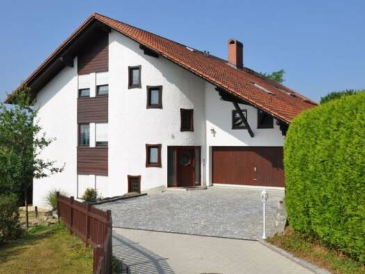 Wohnung zur Miete 950 € 4 Zimmer 135 m² Geschoss -1/2 frei ab 01.10.2026 Grubweg Passau 94034