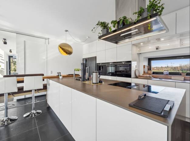 Villa zum Kauf 1.499.999 € 8 Zimmer 210 m² 660 m² Grundstück Markkleeberg Markkleeberg 04416