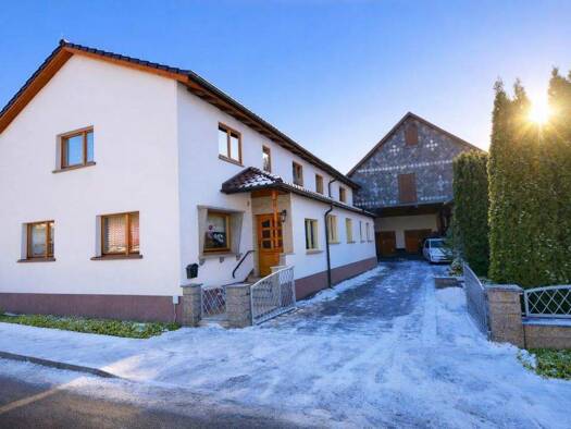 Mehrfamilienhaus zum Kauf 275.000 € 12 Zimmer 395 m² 1.751 m² Grundstück Holzhausen Heldburg 98663