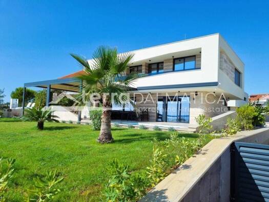 Haus zum Kauf 1.600.000 € 6 Zimmer 272 m² Privlaka Šibenik