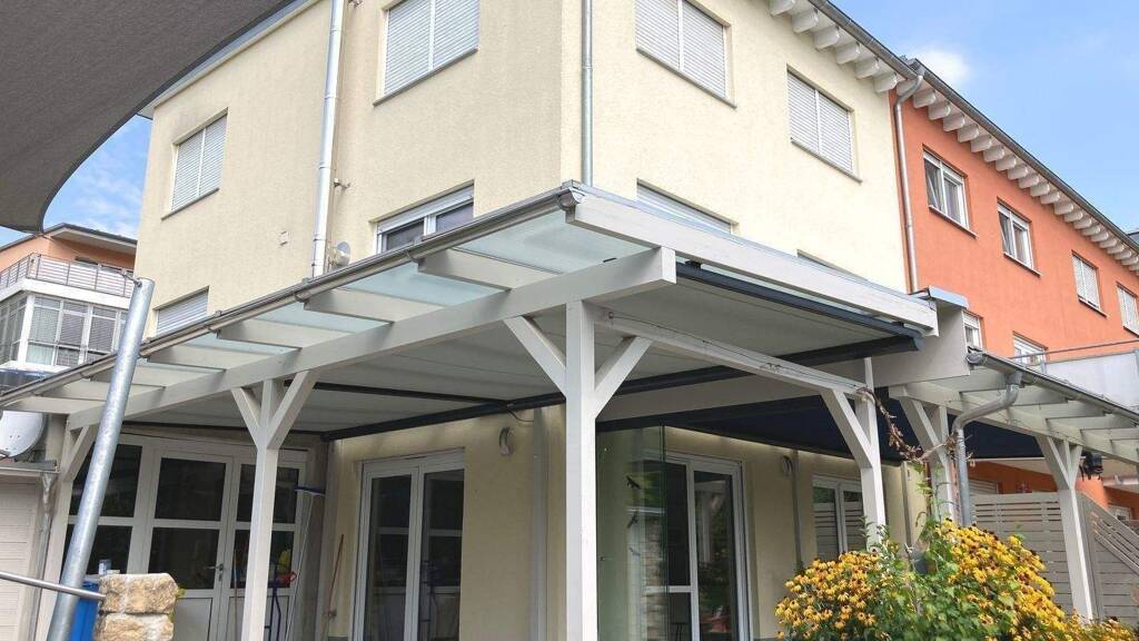 Großes Haus mit Garten, Pool und Kamin im Norden von Jena zu verkaufen - 145.000 € seit Kauf an Zusatzinvestitionen verbaut