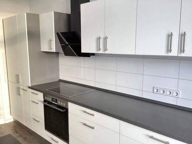 Wohnung zur Miete 772 € 4 Zimmer 105 m² 2. Geschoss frei ab 29.01.2026 Helmholtzstraße 18 Leipziger Str. Magdeburg 39112