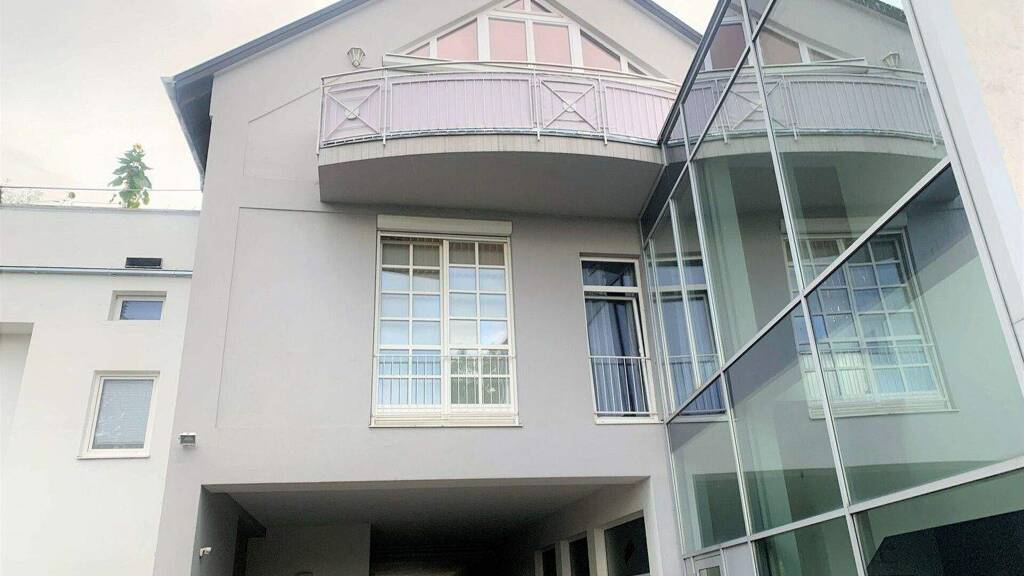 Studio zur Miete 361 € 1 Zimmer 53 m² 1. Geschoss Neunkirchen 2620