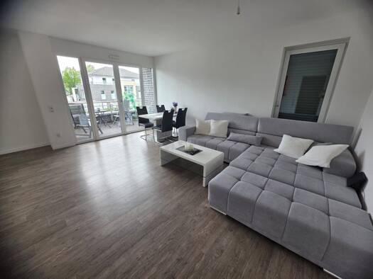 Wohnung zur Miete 810 € 3 Zimmer 87 m² 1. Geschoss frei ab 01.09.2026 Kreuzstraße Lohne 49393