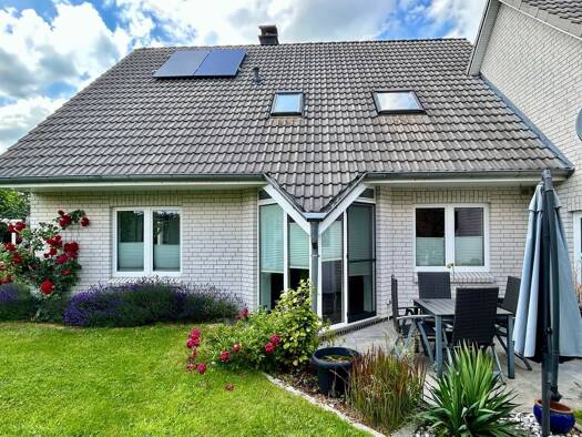 Einfamilienhaus zum Kauf 329.000 € 4 Zimmer 149 m² 612 m² Grundstück Middelsfähr Schortens 26419