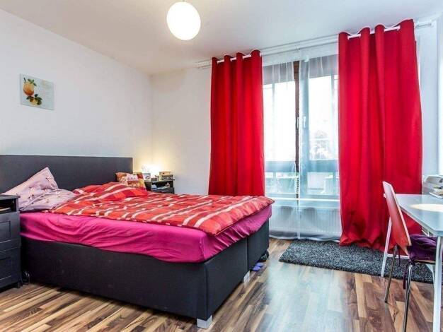 WG-Zimmer zur Miete Wohnen auf Zeit 530 € 19 m² 1. Geschoss frei ab sofort Quirinsstraße 00 Sachsenhausen Frankfurt am Main 60599