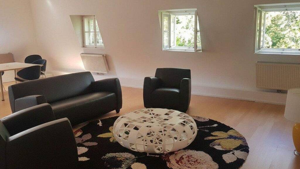 Wohnung zur Miete 2.900 € 4,5 Zimmer 220,7 m² Hinterbrühl 2371