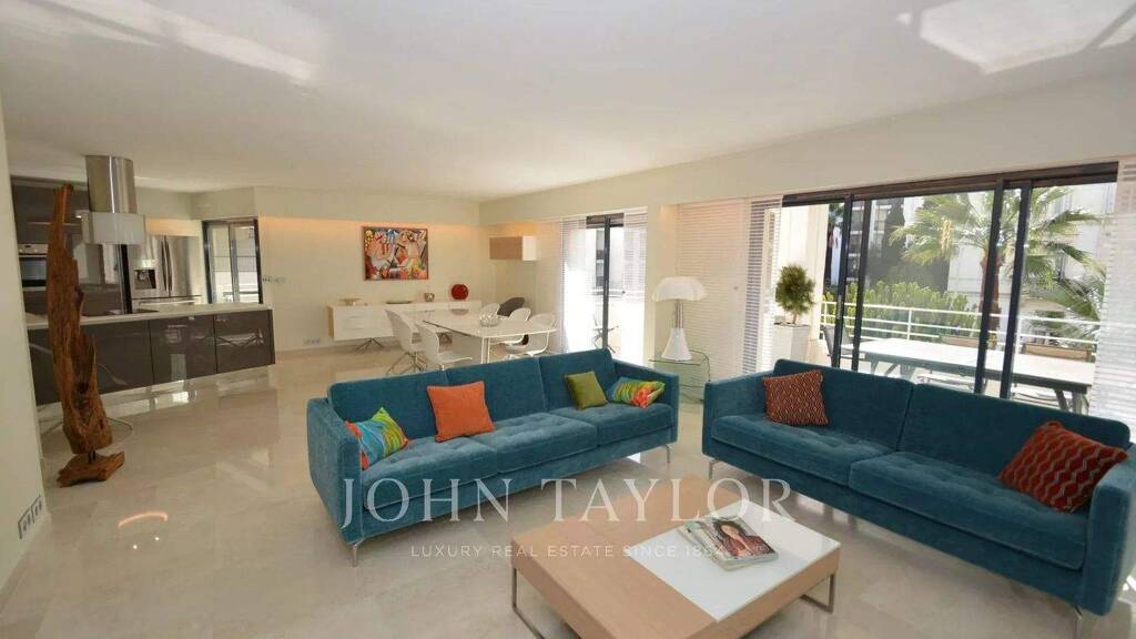 Wohnung zur Miete Wohnen auf Zeit provisionsfrei 240 m² Centre-ville Cannes 06400