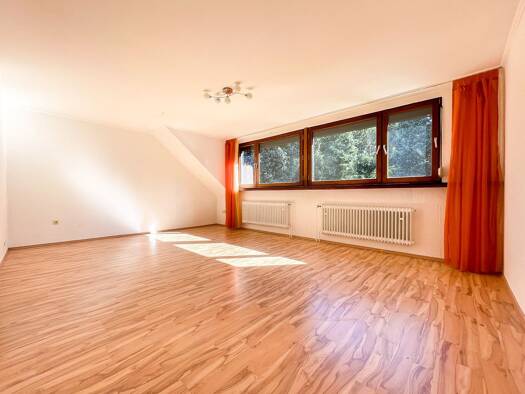 Wohnung zur Miete 560 € 4 Zimmer 81 m² Geschoss 1/2 frei ab sofort Sterkrade-Nord Oberhausen 46145