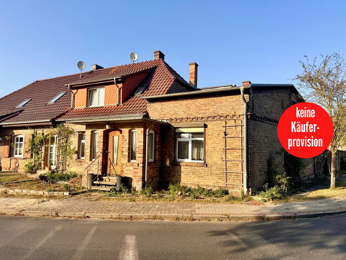 Reihenmittelhaus zum Kauf provisionsfrei 162.000 € 7 Zimmer 126 m²<br/>Wohnfläche 2.275 m²<br/>Grundstück Blumenhagen Jatznick/ Blumenhagen 17309