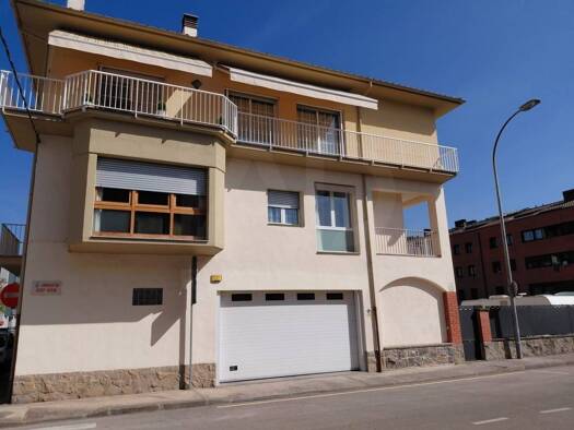 Villa zum Kauf 500.000 € 6 Zimmer 522 m² 653 m² Grundstück Olot 17800