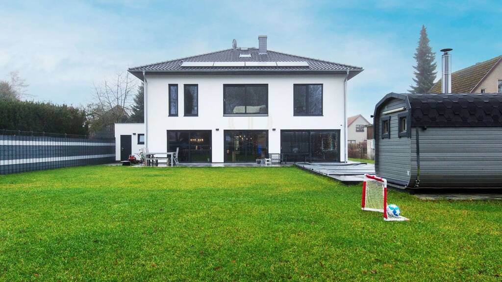 Villa zum Kauf 1.539.000 € 7 Zimmer 248 m² 987 m² Grundstück Brieselang 14656