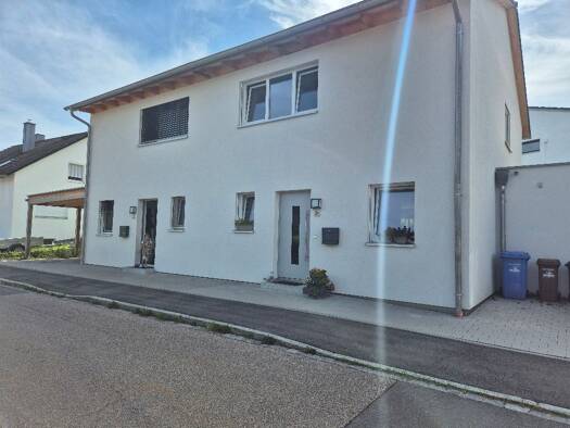 Doppelhaushälfte zur Miete 1.250 € 4 Zimmer 125 m² frei ab 01.12.2026 Hofmarkstraße 3 Chammünster Cham 93413