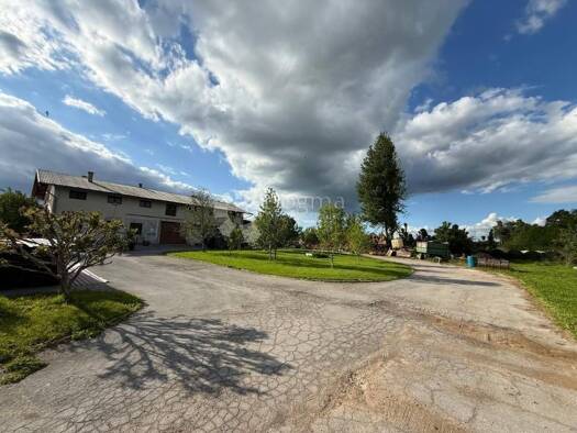 Haus zum Kauf 365.000 € 5 Zimmer 600 m² Centar, Gospic Gospic