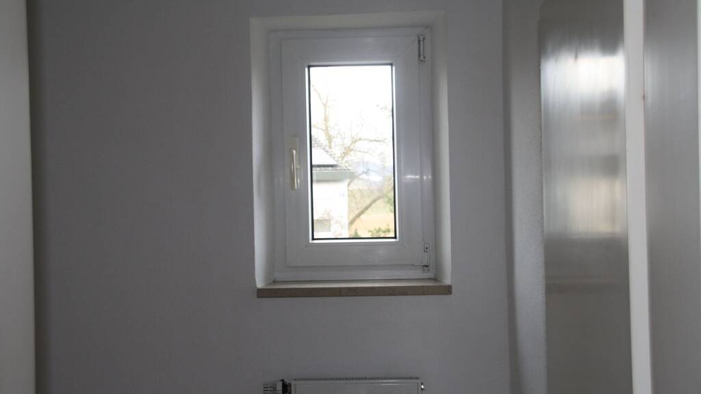 Wohnung zur Miete 1.150 € 3,5 Zimmer 85 m² Geschoss 2/3 frei ab 01.05.2026 Neutraubling 93073