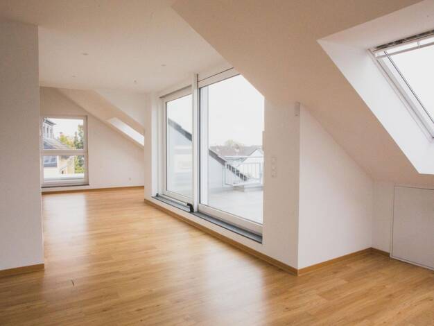 Wohnung zur Miete 940 € 2,5 Zimmer 91 m² Dachgeschoss, 2. Geschoss frei ab 15.11.2025 Heimbach-Weis Neuwied 56566