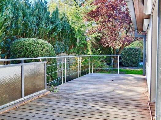 Einfamilienhaus zum Kauf 999.999 € 8 Zimmer 210 m² 995 m² Grundstück frei ab sofort Niendorf Eimsbüttel 22453