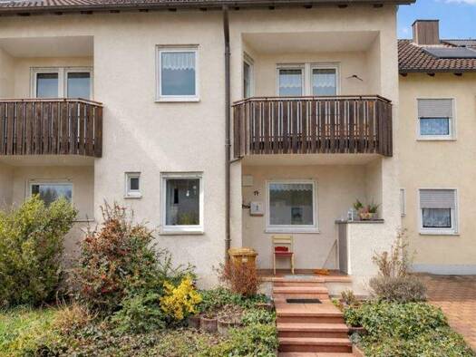 Haus zum Kauf 340.000 € 6 Zimmer 131,7 m² 221 m² Grundstück frei ab sofort Zellingen 97225