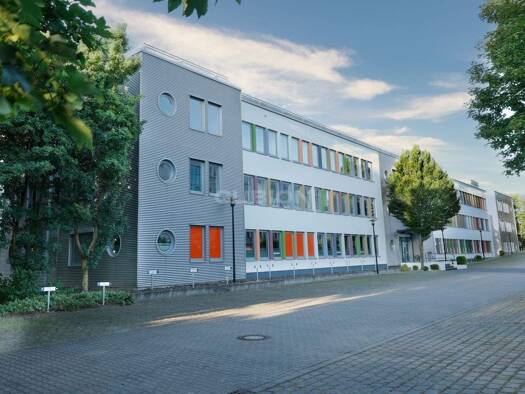 Bürofläche zur Miete provisionsfrei 9 € 392 m² Bürofläche teilbar ab 392 m² Robert-Bosch-Straße 2 Holzwickede Holzwickede 59439