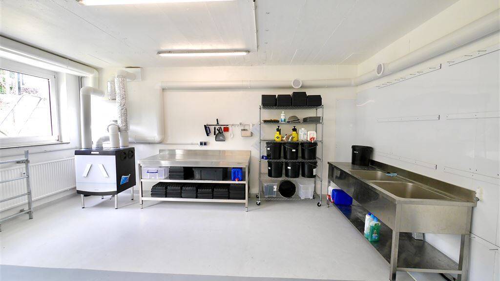 Ladenfläche zur Miete 7 € 3 Zimmer 119 m² Verkaufsfläche Cadolzburg 90556