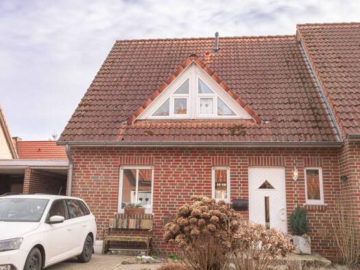 Doppelhaushälfte zum Kauf 249.000 € 5 Zimmer 105,3 m² 283 m² Grundstück frei ab 01.11.2026 Geeste 49744