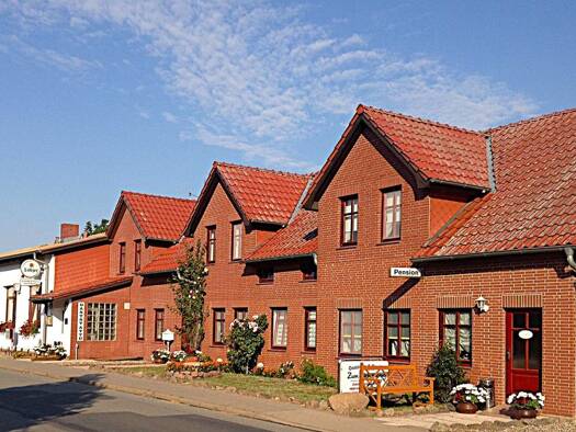 Mehrfamilienhaus zum Kauf 329.000 € 1.850 m² Grundstück Domsühl 19374