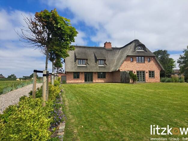 Doppelhaushälfte zum Kauf - Erstbezug 3.850.000 € 6 Zimmer 221 m² 2.158 m² Grundstück Morsum Sylt / Morsum 25980