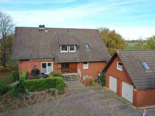 Mehrfamilienhaus zum Kauf 390.000 € 9 Zimmer 225 m² 2.424 m² Grundstück Meinsen Bückeburg 31675