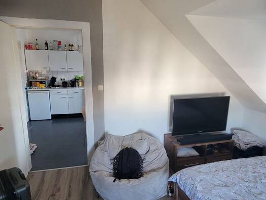 Wohnung zur Miete 265 € 1 Zimmer 3. Geschoss frei ab sofort Pottgraben 40 Innenstadt Osnabrück 49074