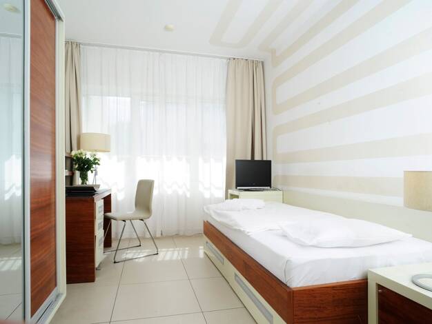 Studio zur Miete Wohnen auf Zeit 1.150 € 1 Zimmer 20 m² frei ab sofort Bommersheim Oberursel (Taunus) 61440