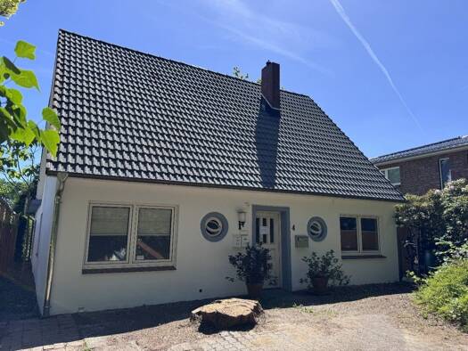 Doppelhaushälfte zum Kauf 395.000 € 3,5 Zimmer 107 m² 350 m² Grundstück frei ab sofort Sasel Hamburg 22393