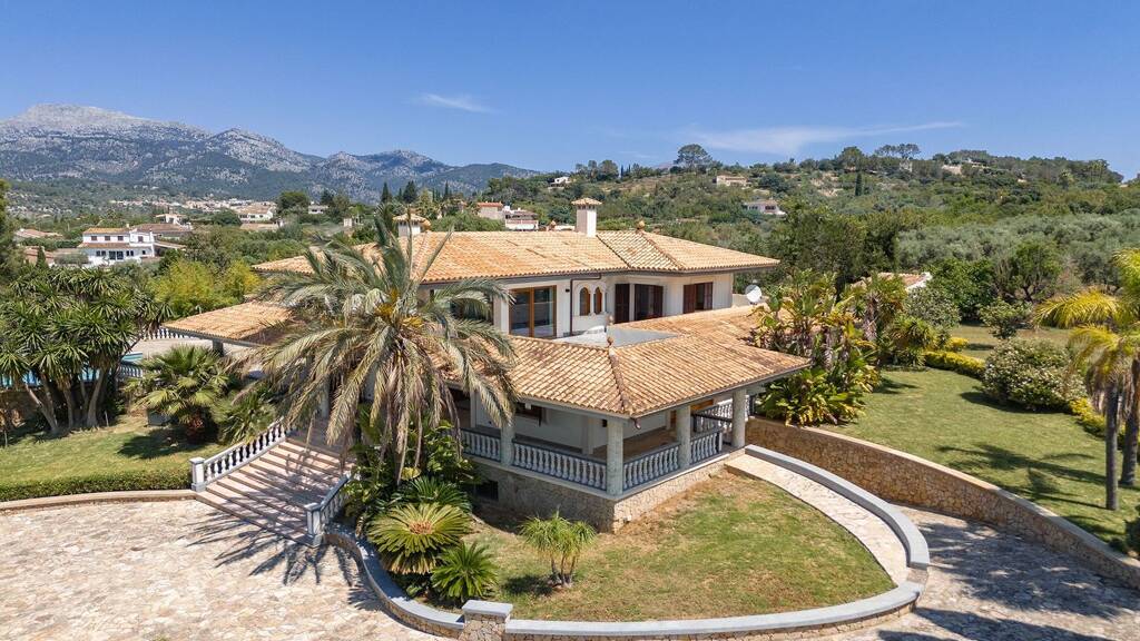 Einfamilienhaus zum Kauf 2.200.000 € 7 Zimmer 260 m² 7.413 m² Grundstück Inca 07300