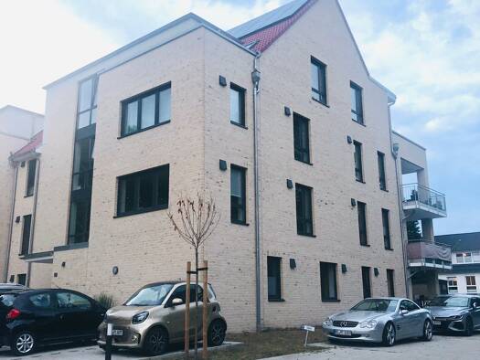 Wohnung zur Miete 1.335 € 4 Zimmer 120 m² Geschoss -1/4 frei ab 01.07.2026 Brokhuchtinger Landstraße 21 Mittelshuchting Bremen 28259