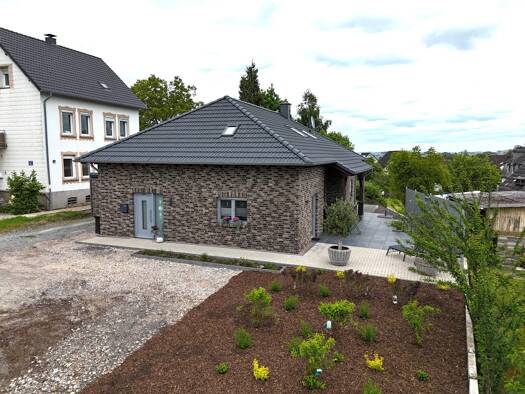 Einfamilienhaus zum Kauf 469.000 € 4 Zimmer 227 m² 684 m² Grundstück Küntrop Neuenrade 58809