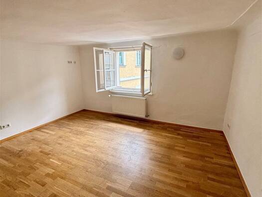 Wohnung zur Miete 600 € 3,5 Zimmer 85 m² 3. Geschoss frei ab sofort Altstadt Passau 94032