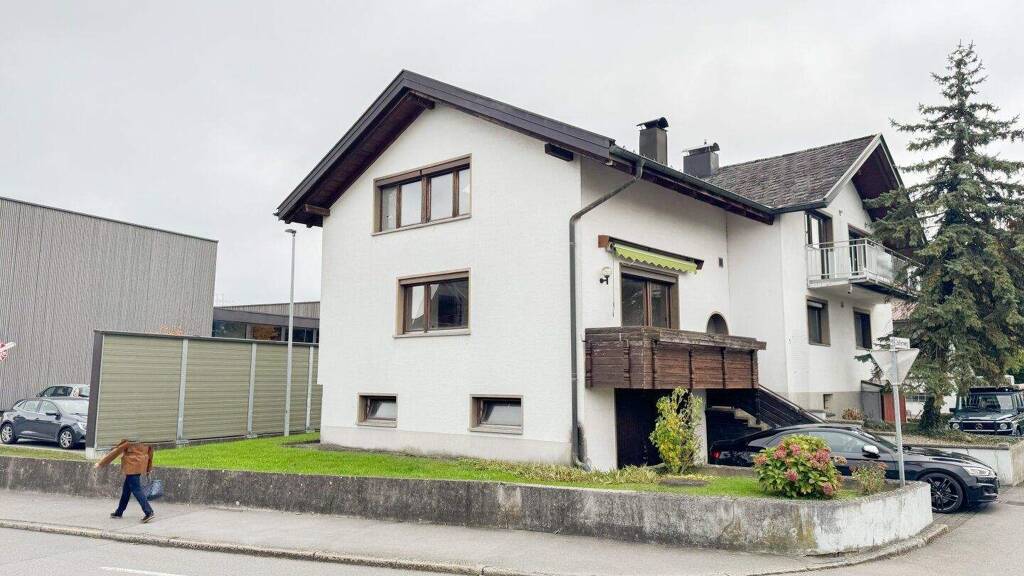Einfamilienhaus zur Miete 1.750 € 6 Zimmer 204 m² 487 m² Grundstück Dornbirn 6850
