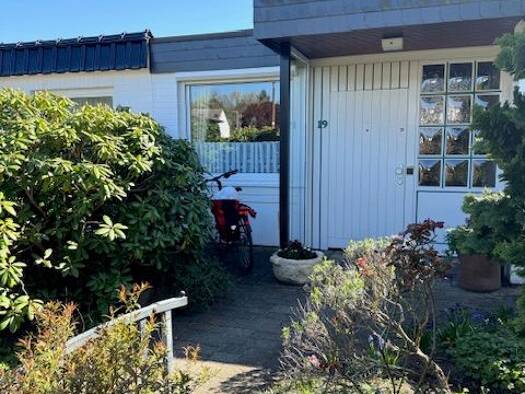 Bungalow zum Kauf 395.000 € 4,5 Zimmer 97,4 m² 294 m² Grundstück frei ab sofort Wedel 22880