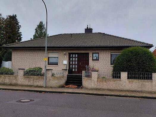 Bungalow zum Kauf 329.000 € 4 Zimmer 105 m² 736 m² Grundstück Gifhorn 38518